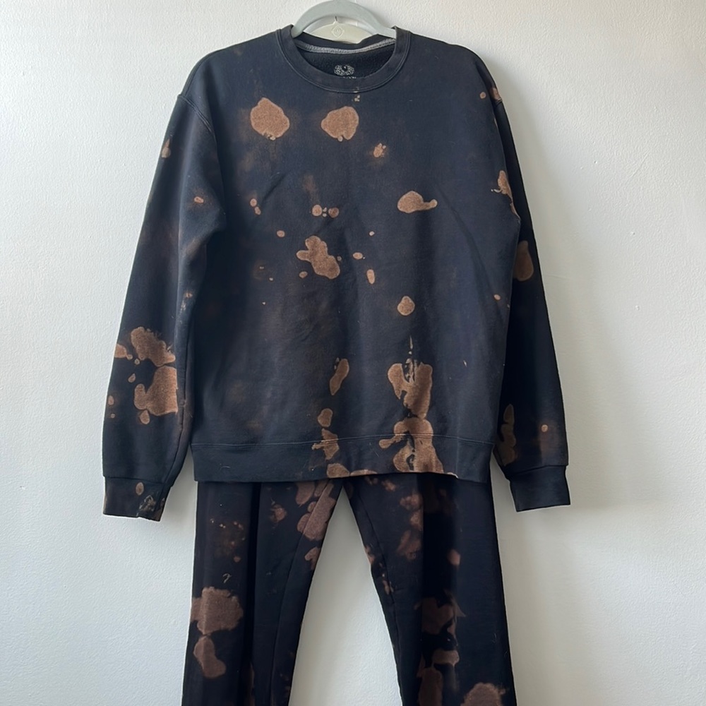 Bleach black tie dye sweatsuit